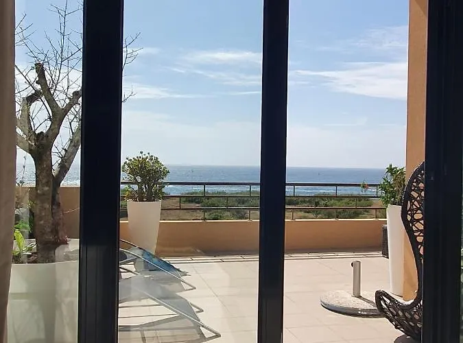 Senhora Da Guia Boutique * 孔迪镇